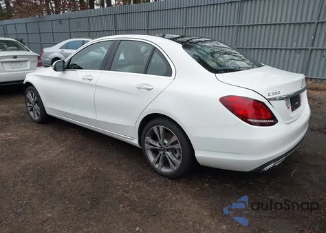 2019 Mercedes-Benz C 300 4Matic из США, поврежденный, VIN 55SWF8EB5KU288456